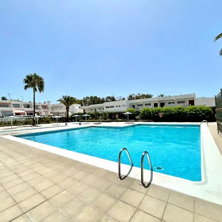 Cozy With Kitchen, Wifi, Pool In Tenerife South *
