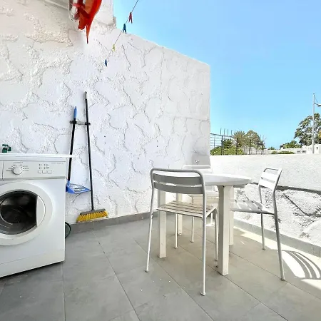 Cozy With Kitchen, Wifi, Pool In Tenerife South דירה *